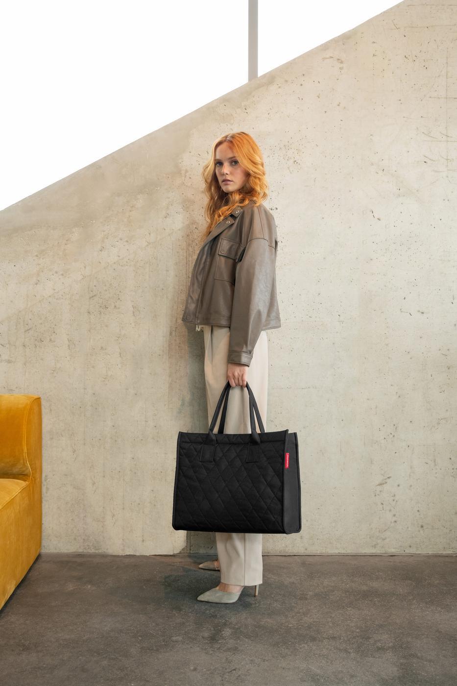 DN7059_daily-shopper_rhombus-black_reisenthel_RGB-Master_PE_01